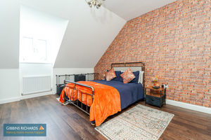 Bedroom- click for photo gallery